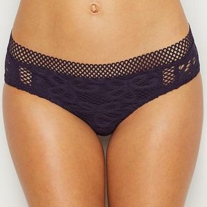 NWT $68 BECCA LARGE PLUM CAPTURED AMERICAN FIT